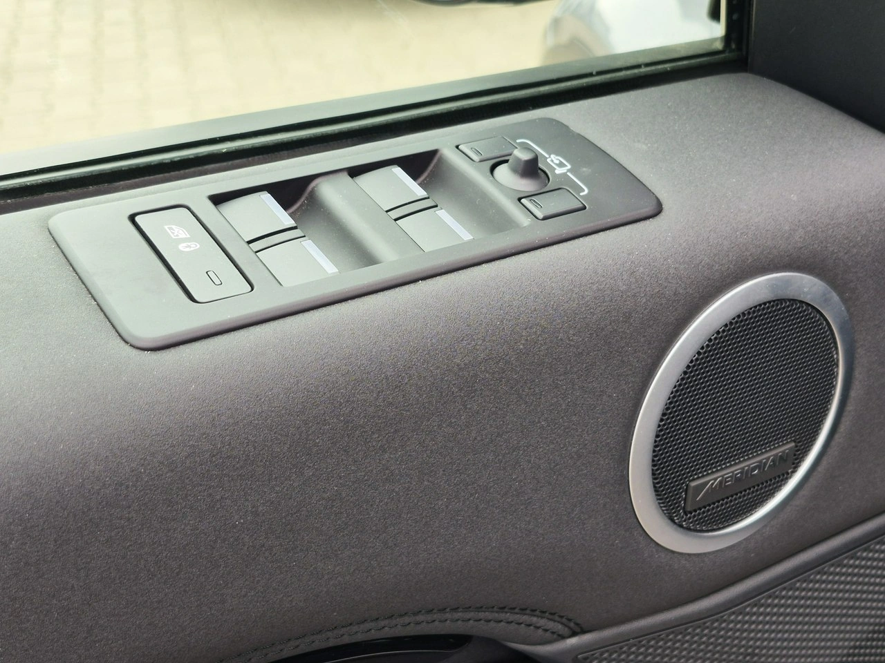 Land Rover Discovery - Zdjęcie 17