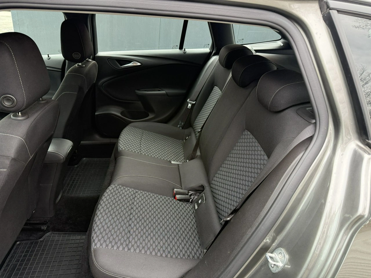 Opel Astra - Zdjęcie 9