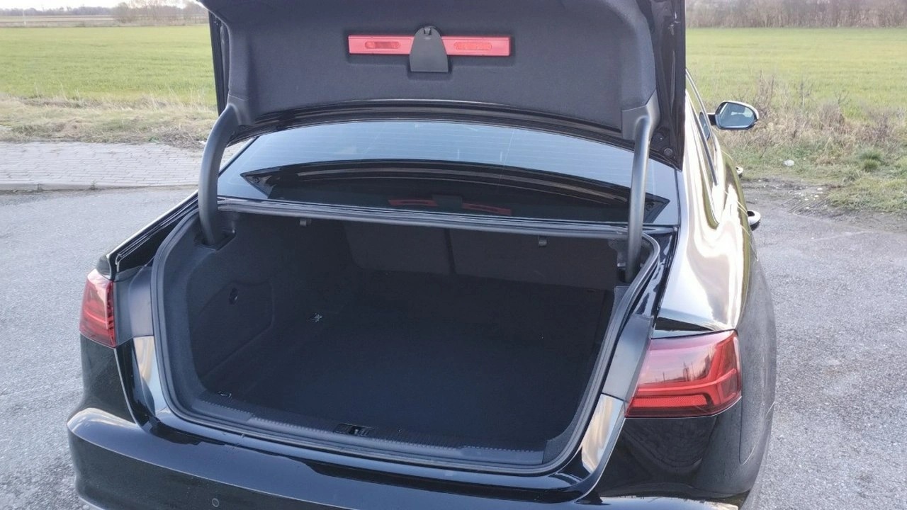 Audi A6 e-tron - Zdjęcie 17