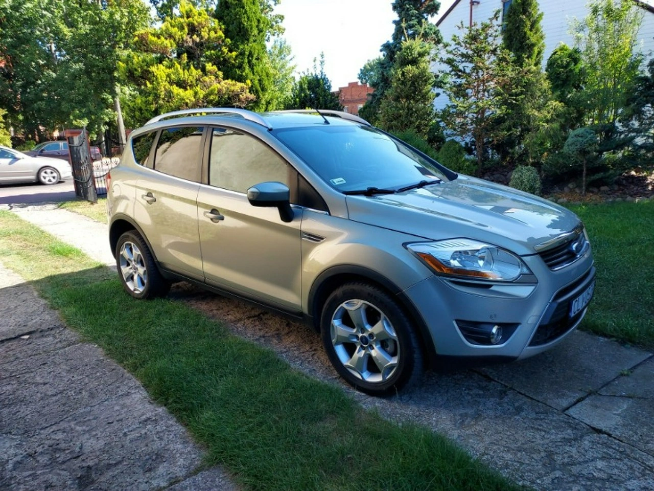 Ford Kuga - Zdjęcie 24