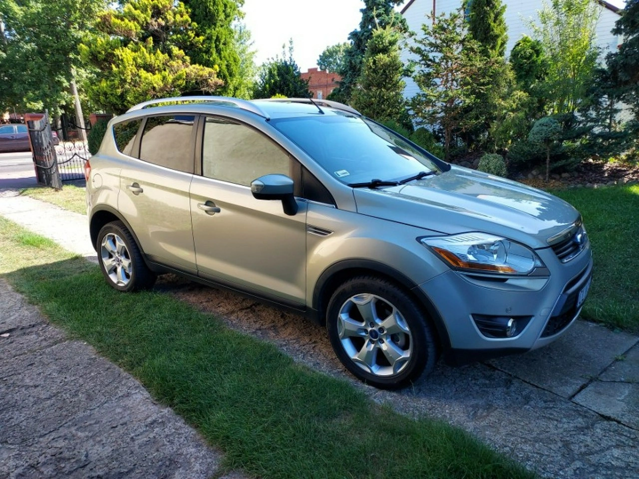 Ford Kuga - Zdjęcie 3