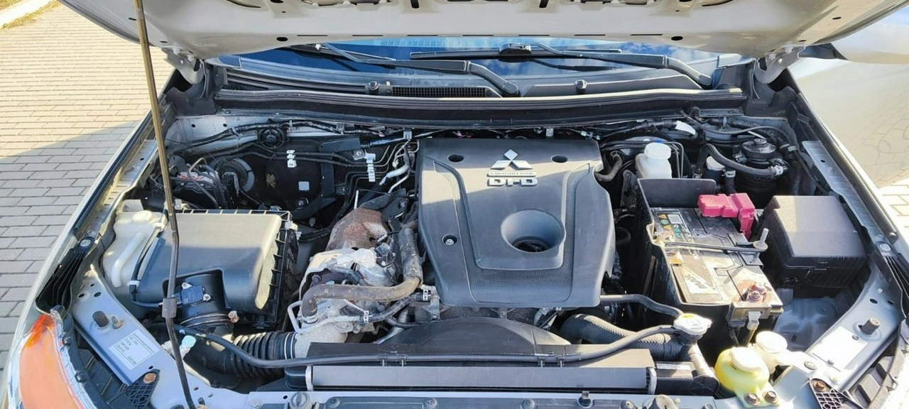 Mitsubishi L200 - Zdjęcie 13