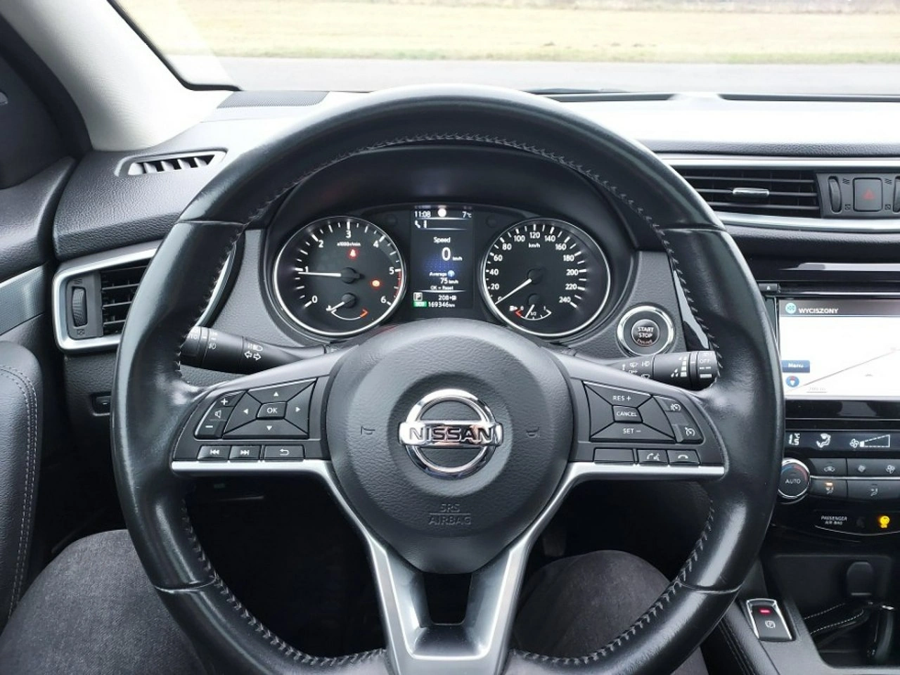 Nissan Qashqai - Zdjęcie 10