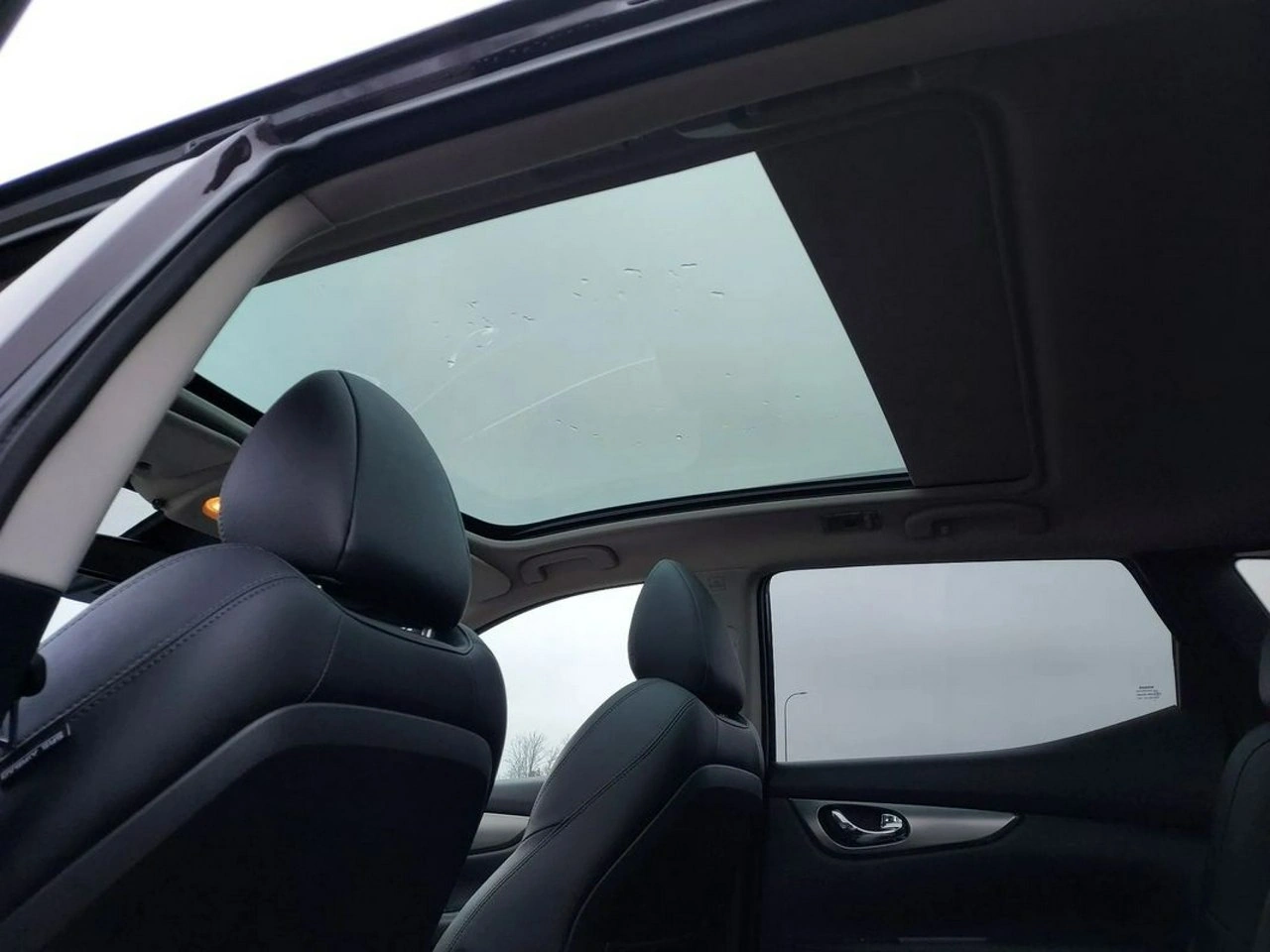 Nissan Qashqai - Zdjęcie 10