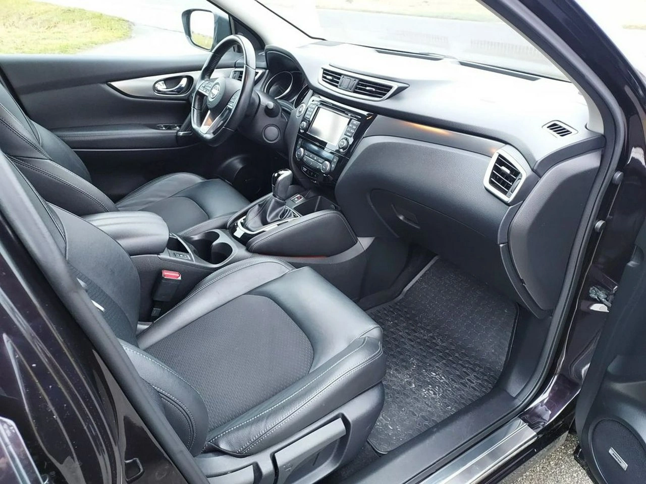 Nissan Qashqai - Zdjęcie 17