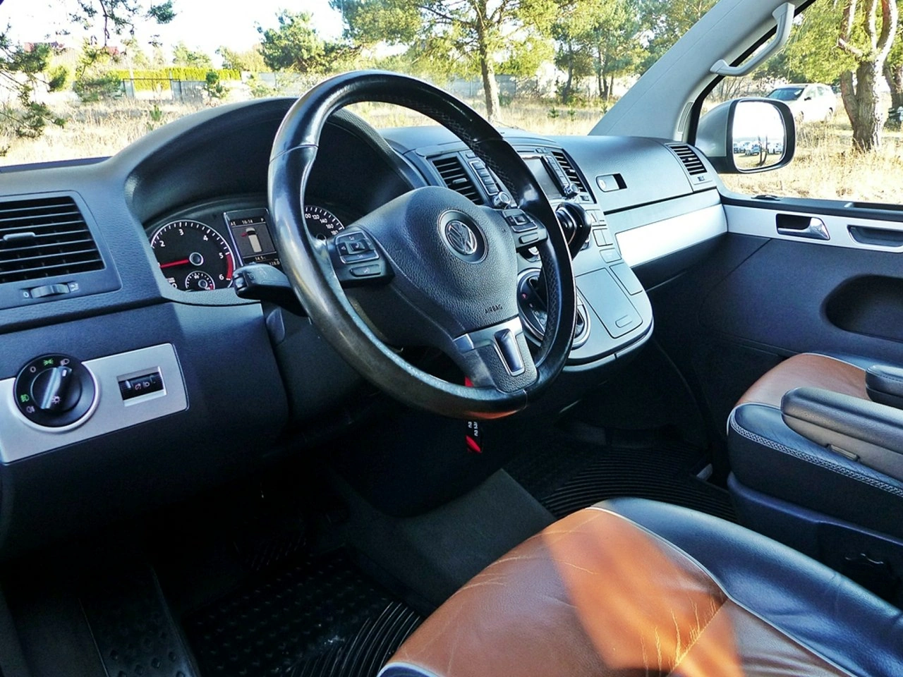 Volkswagen Multivan - Zdjęcie 21