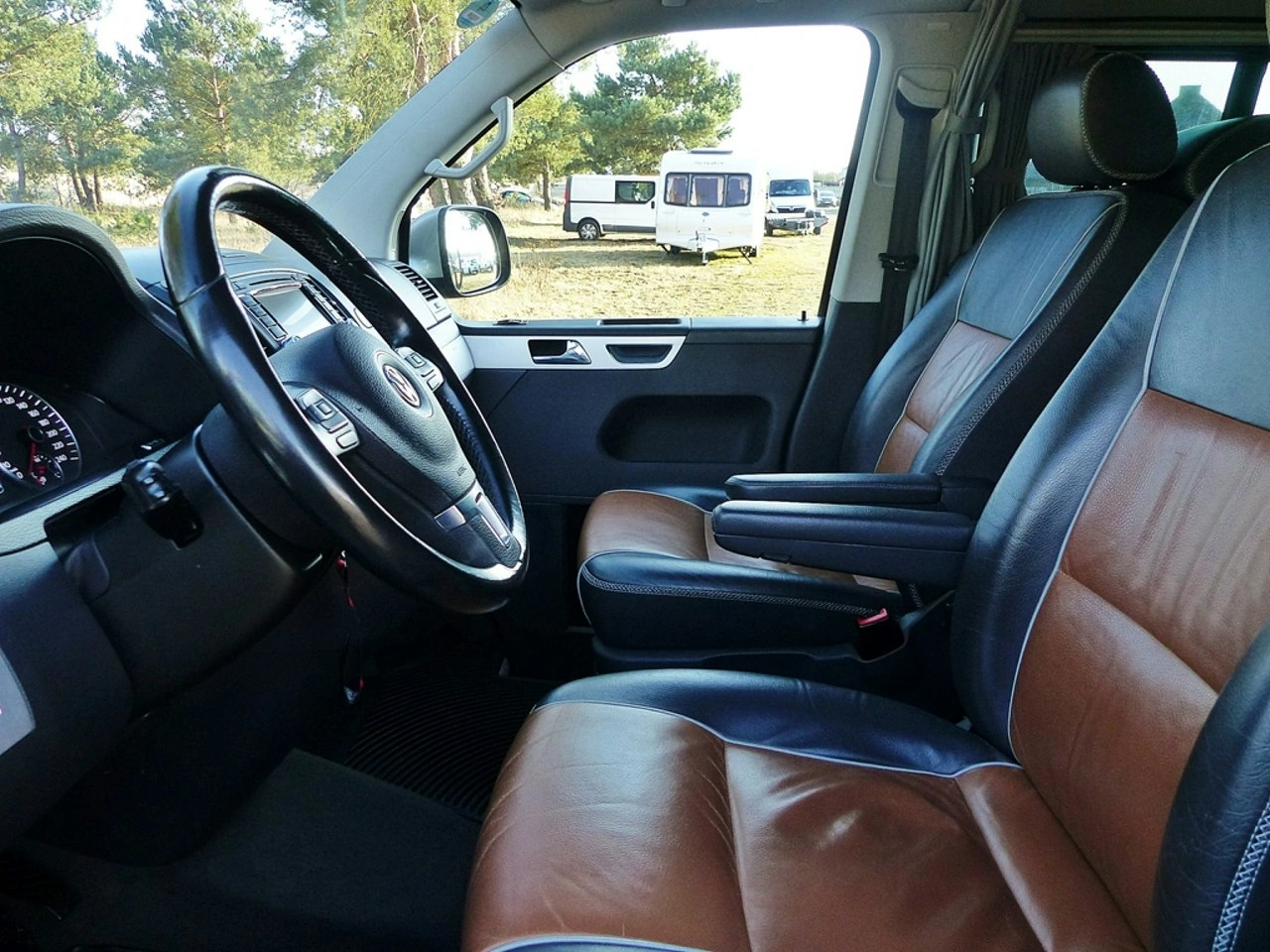 Volkswagen Multivan - Zdjęcie 22