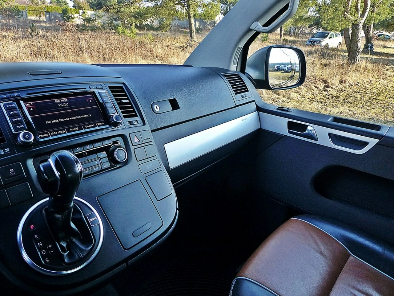 Volkswagen Multivan - Zdjęcie 36