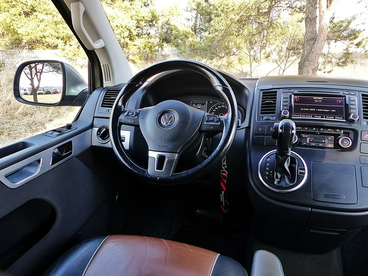 Volkswagen Multivan - Zdjęcie 37