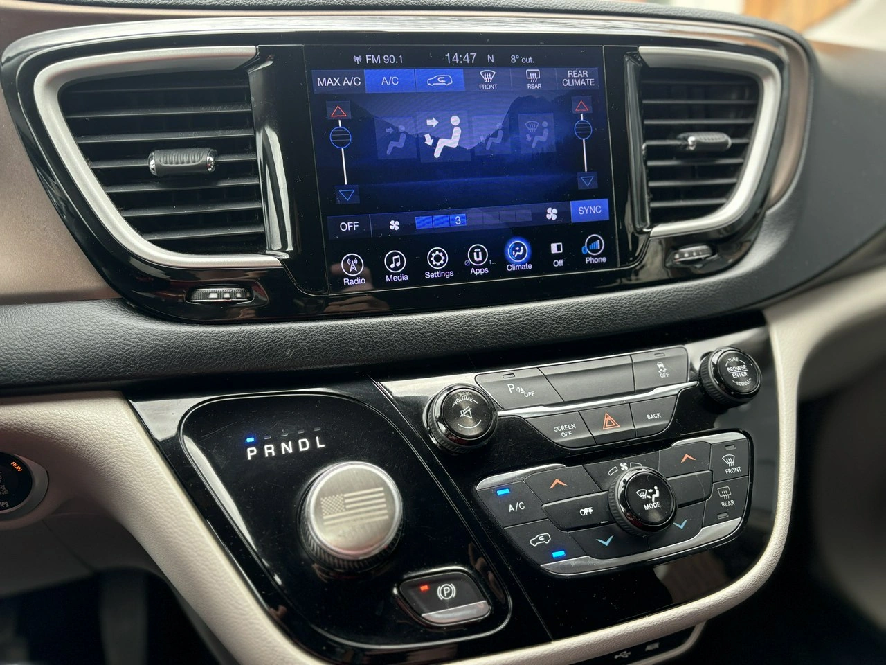 Chrysler Pacifica - Zdjęcie 7