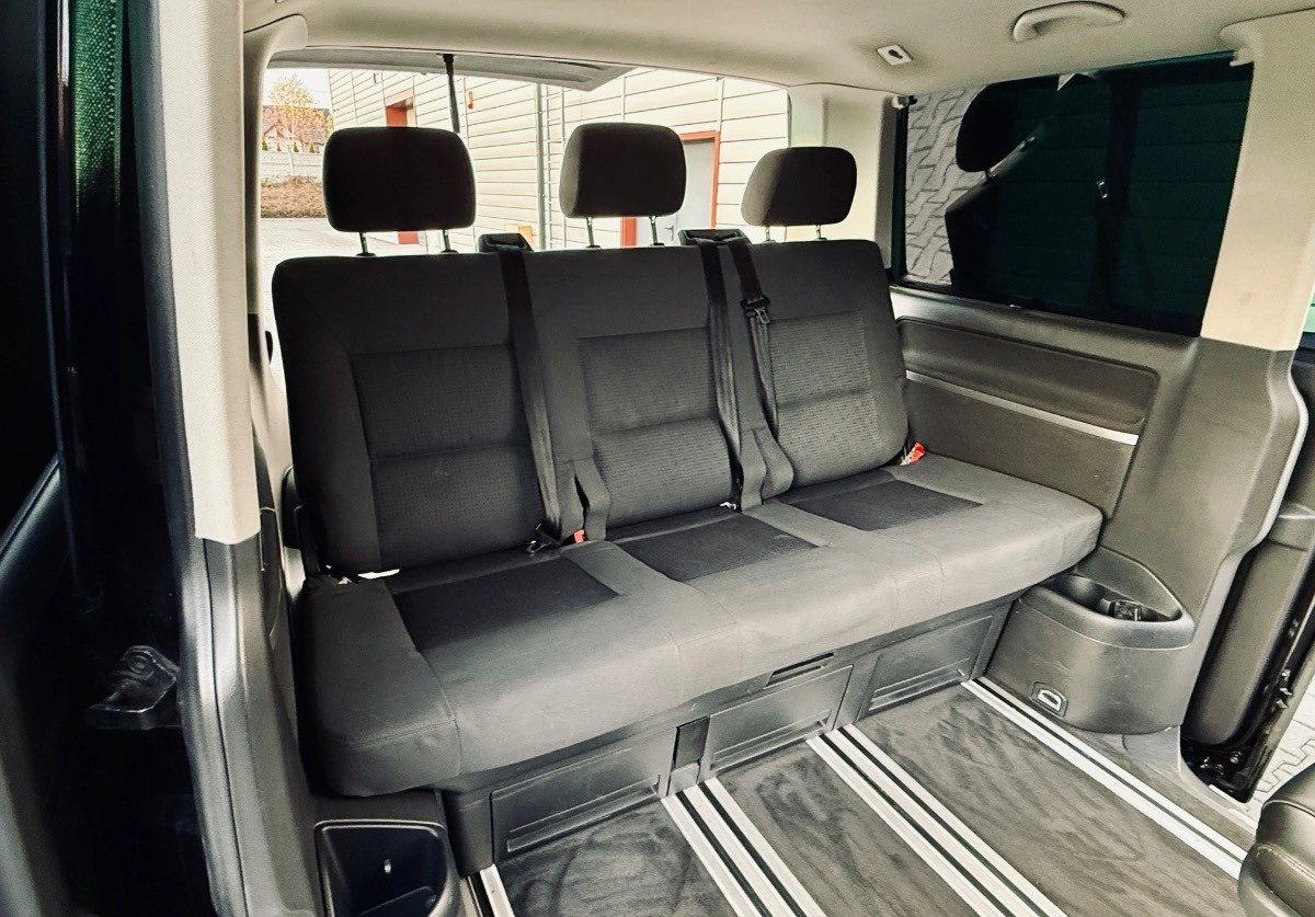 Volkswagen Multivan - Zdjęcie 18