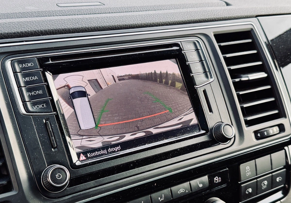 Volkswagen Multivan - Zdjęcie 32