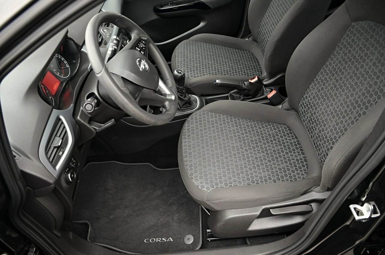 Opel Corsa - Zdjęcie 16