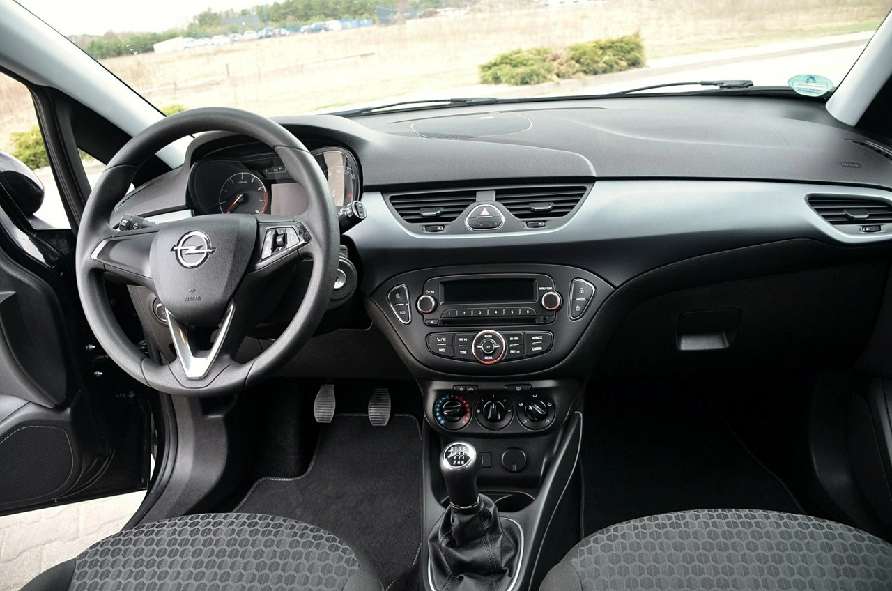 Opel Corsa - Zdjęcie 19