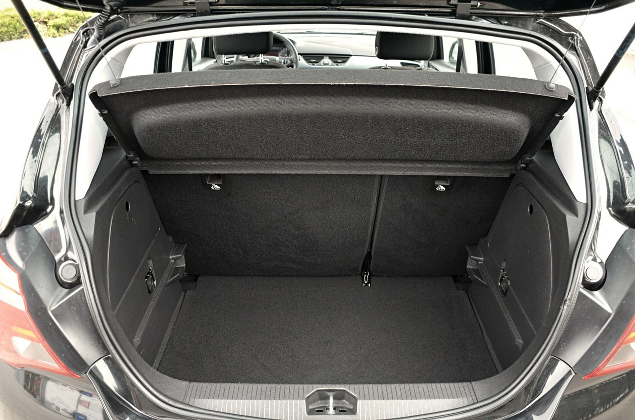 Opel Corsa - Zdjęcie 24
