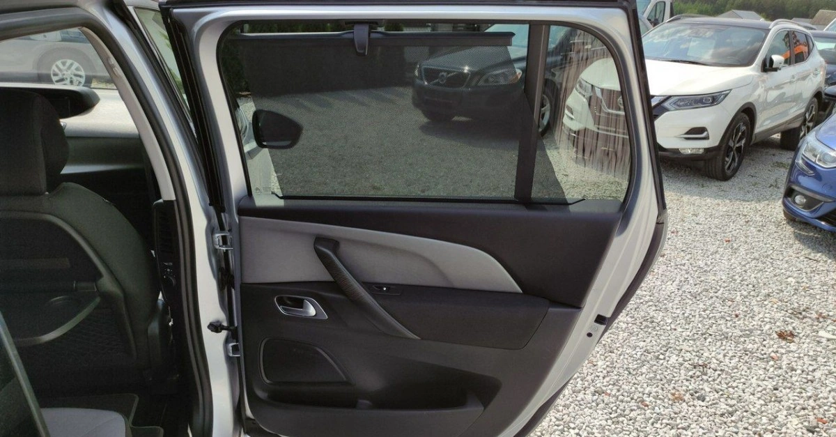 Citroën C4 Grand Picasso - Zdjęcie 30