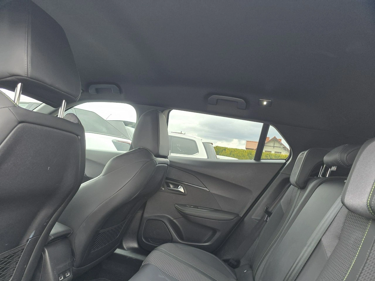 Peugeot 2008 - Zdjęcie 9