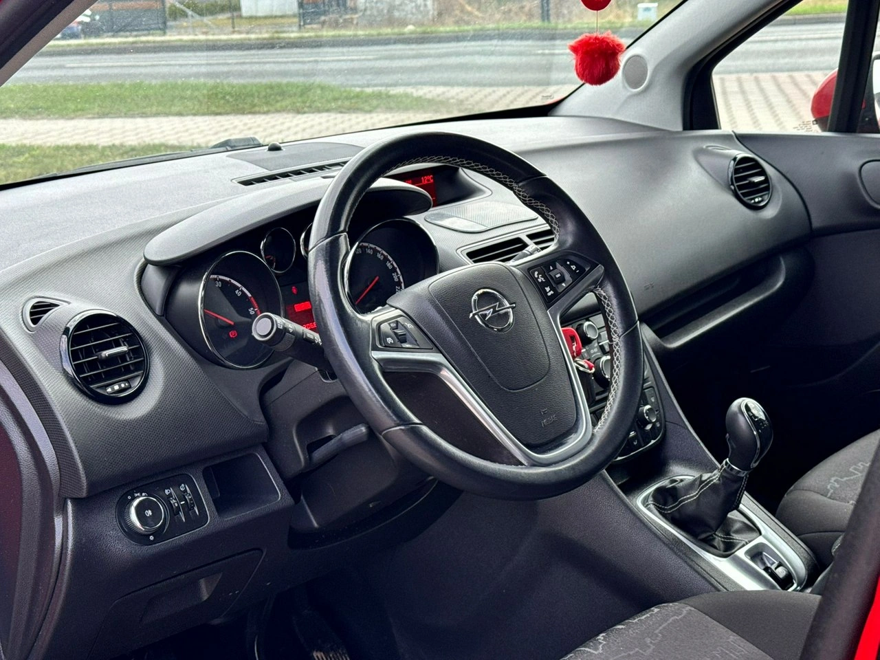 Opel Meriva - Zdjęcie 17