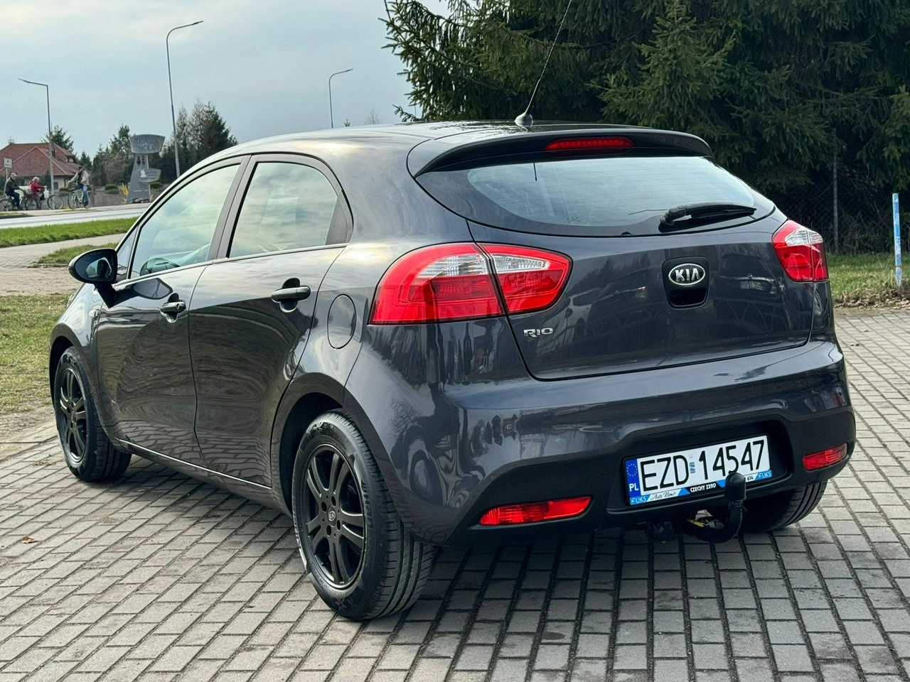 Kia Rio - Zdjęcie 10