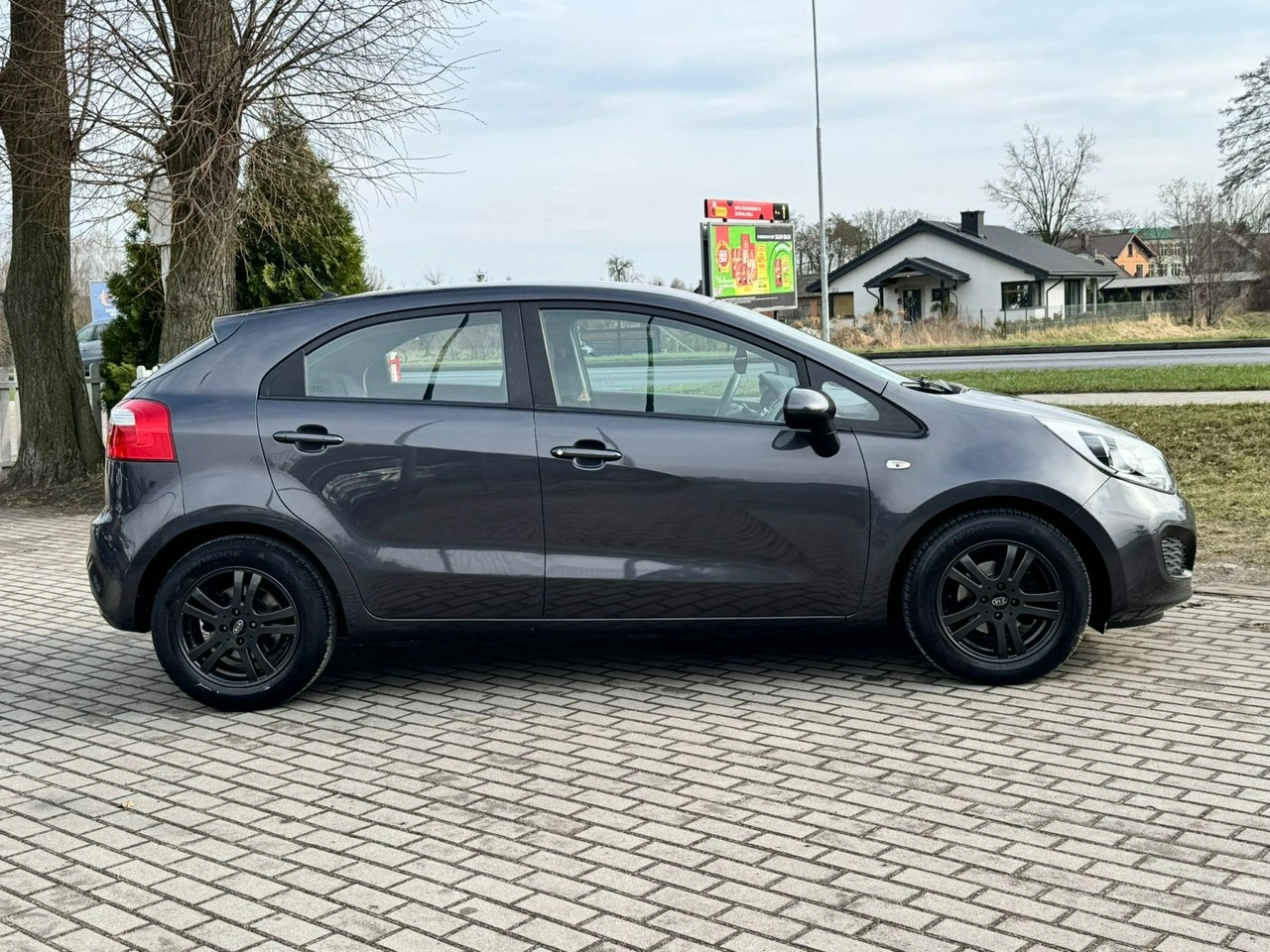 Kia Rio - Zdjęcie 13
