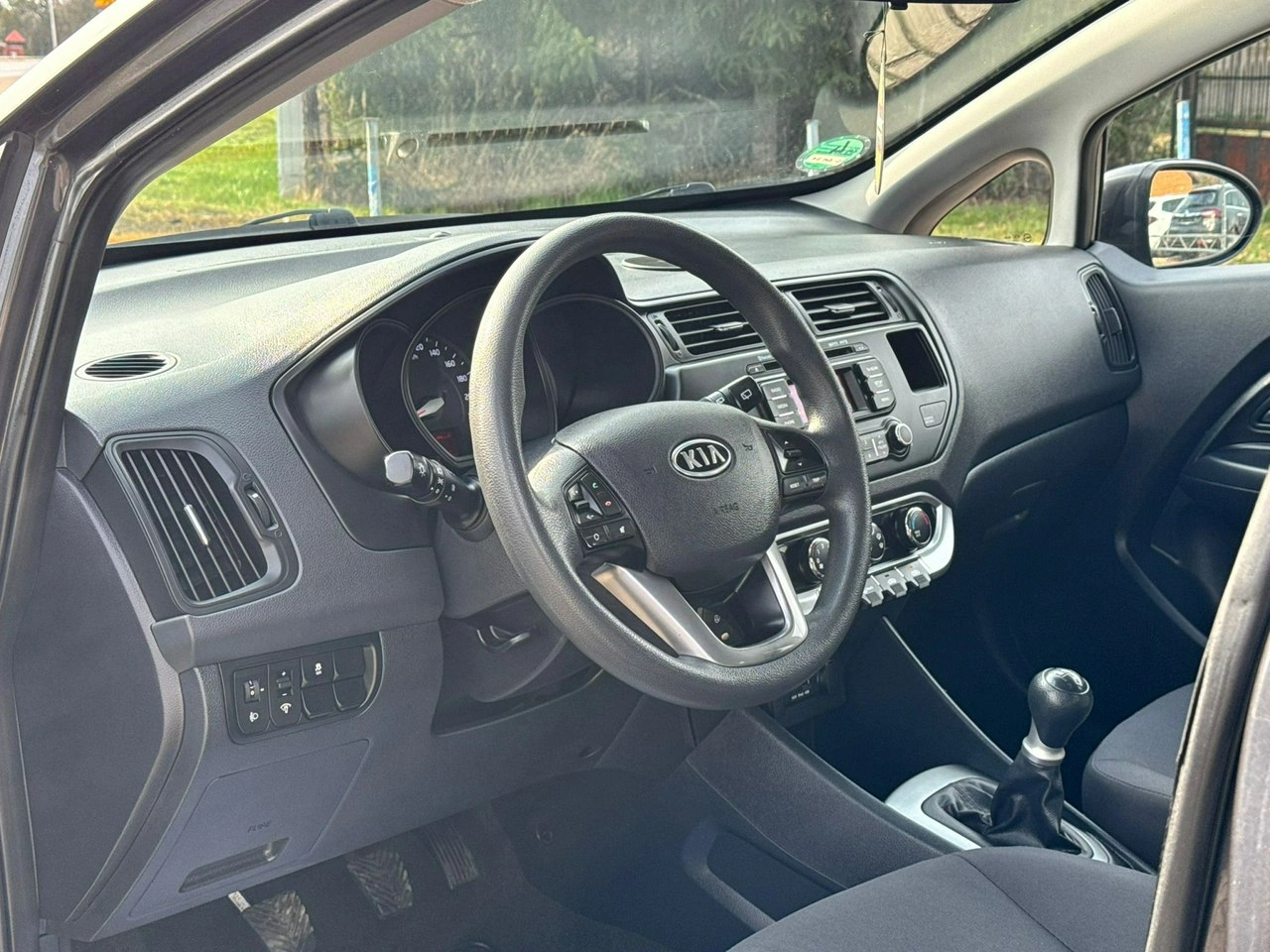 Kia Rio - Zdjęcie 18