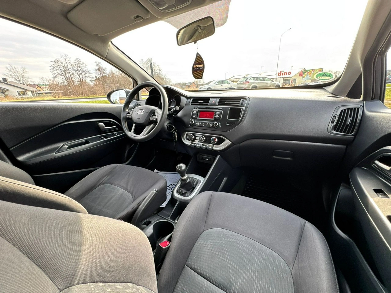 Kia Rio - Zdjęcie 22