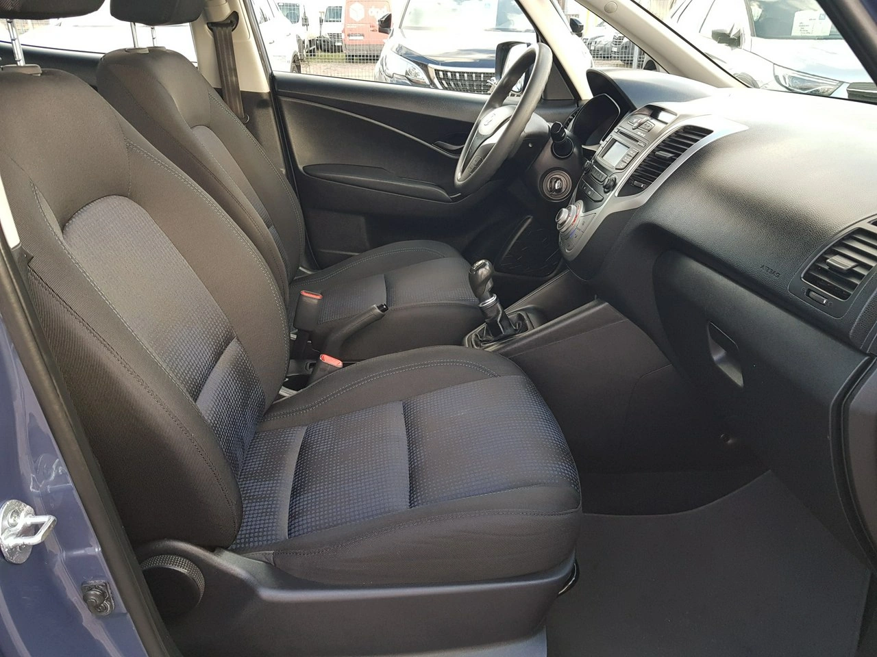 Hyundai ix20 - Zdjęcie 16