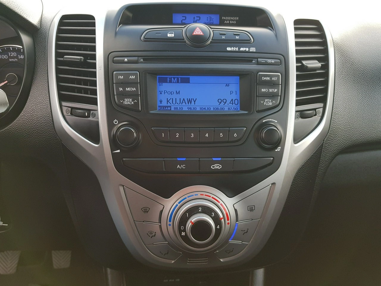 Hyundai ix20 - Zdjęcie 18
