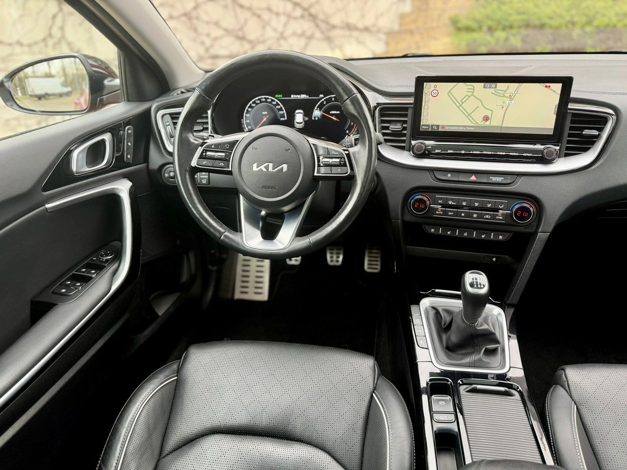 Kia XCeed - Zdjęcie 16