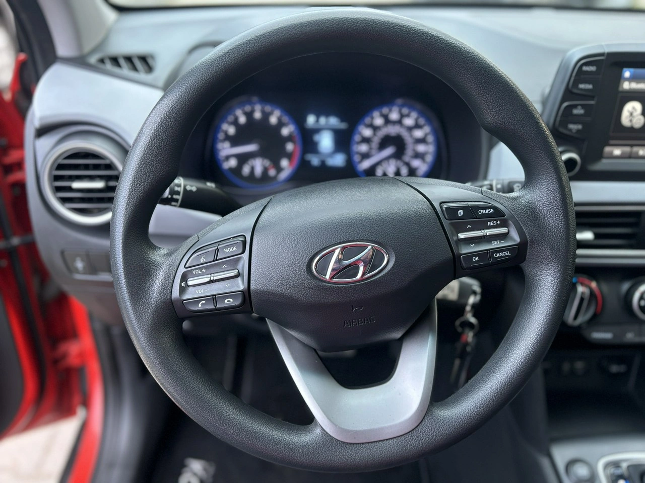 Hyundai Kona - Zdjęcie 8