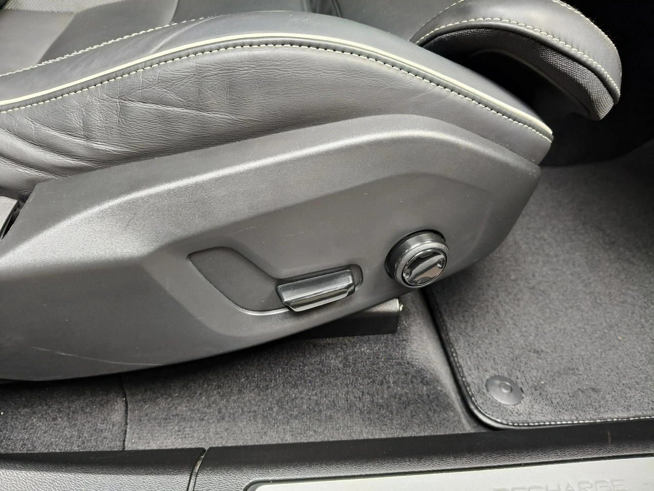 Volvo XC 60 - Zdjęcie 22