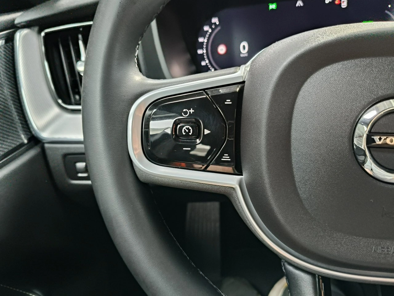 Volvo XC 60 - Zdjęcie 25