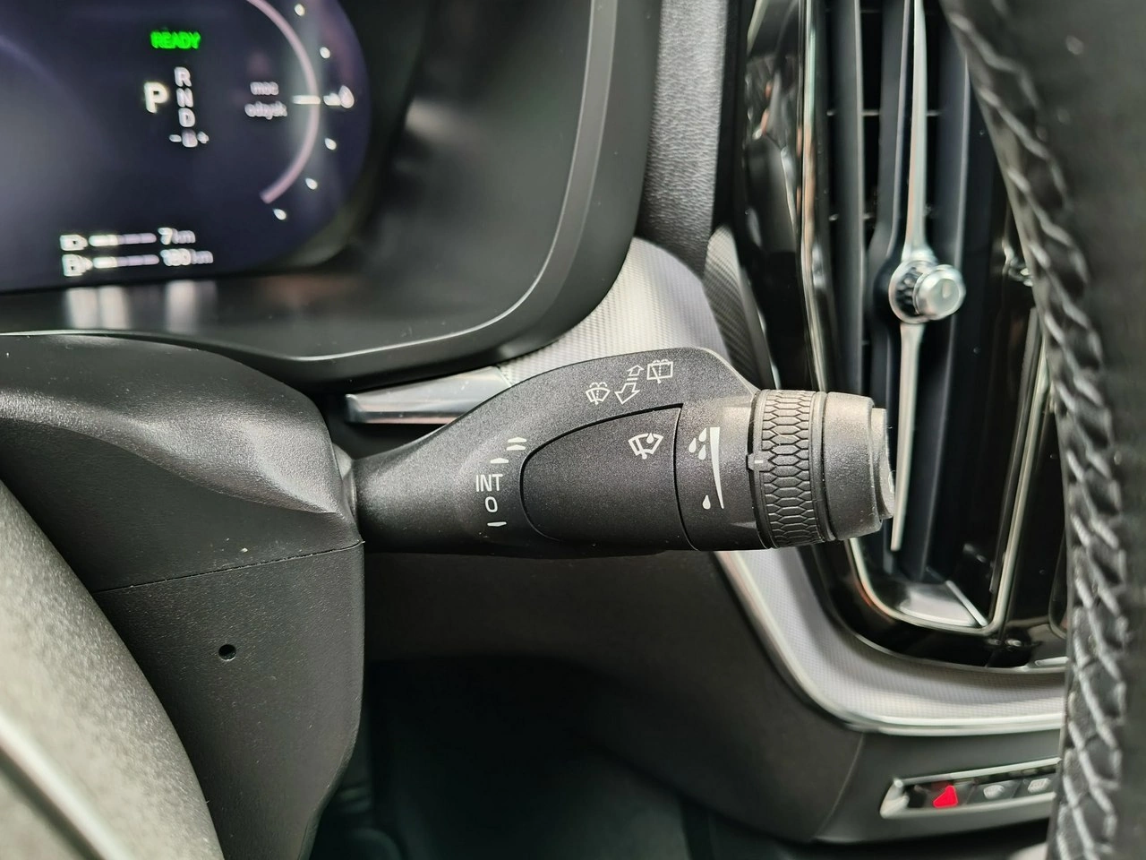 Volvo XC 60 - Zdjęcie 29