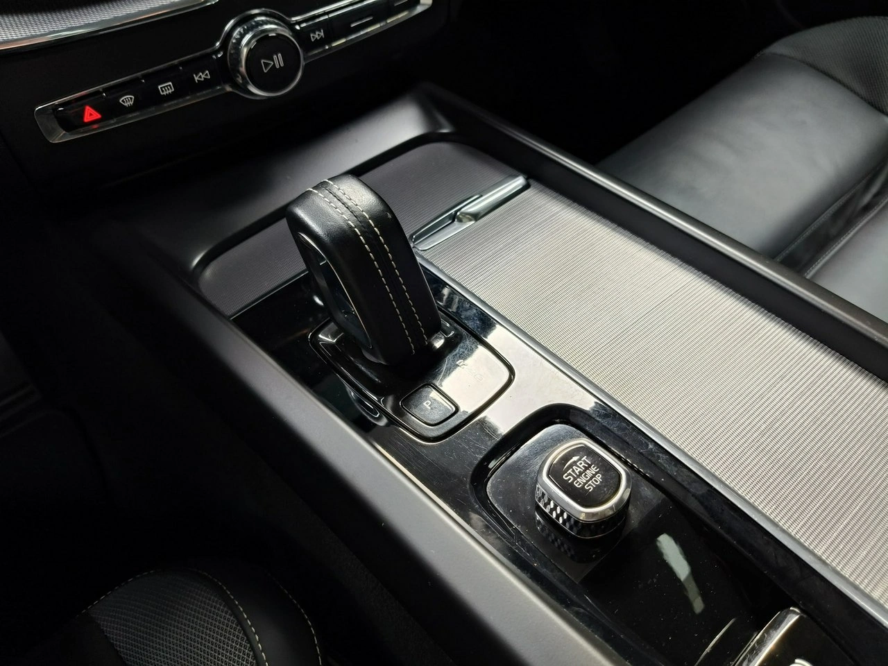 Volvo XC 60 - Zdjęcie 35