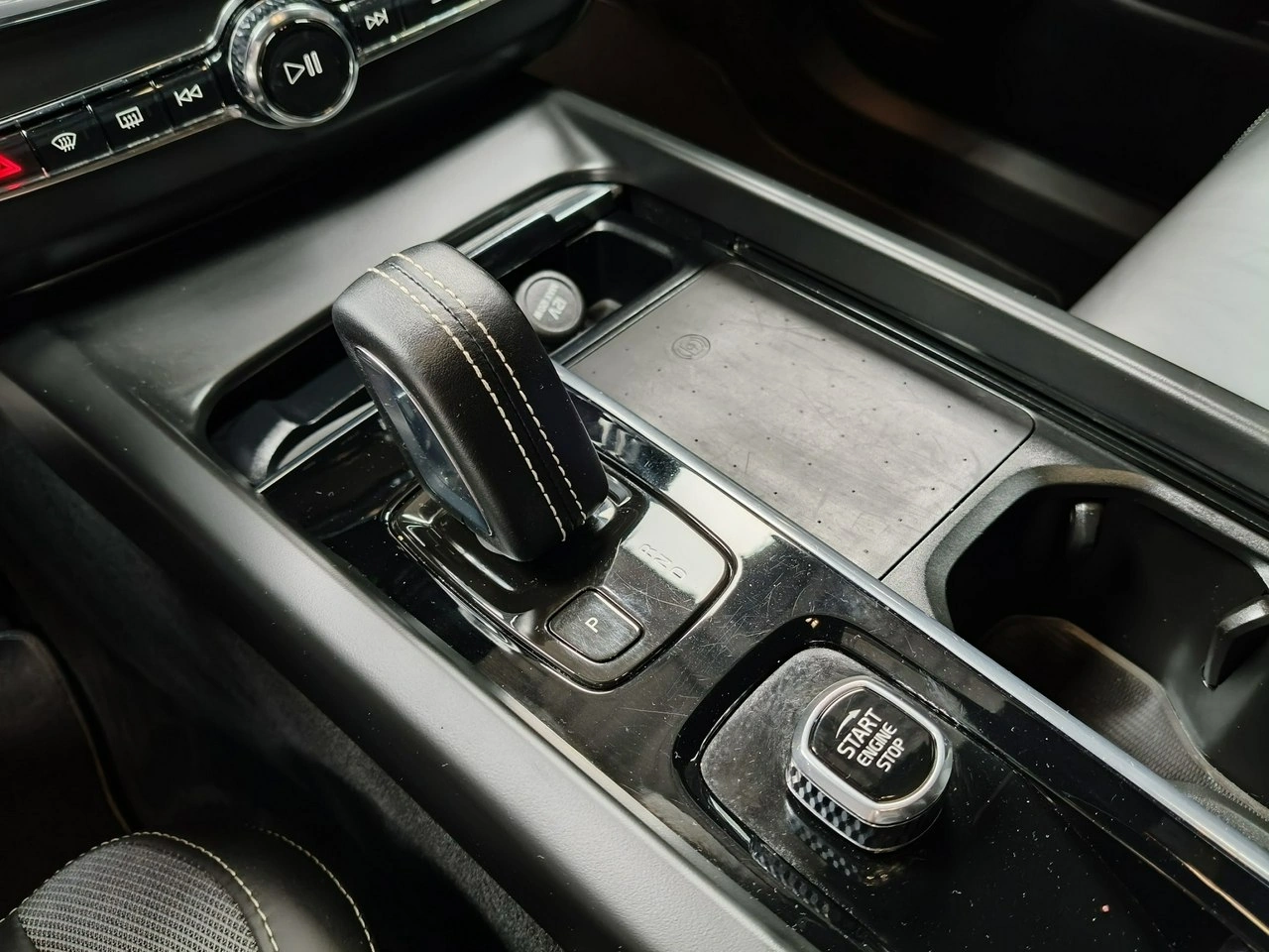 Volvo XC 60 - Zdjęcie 31