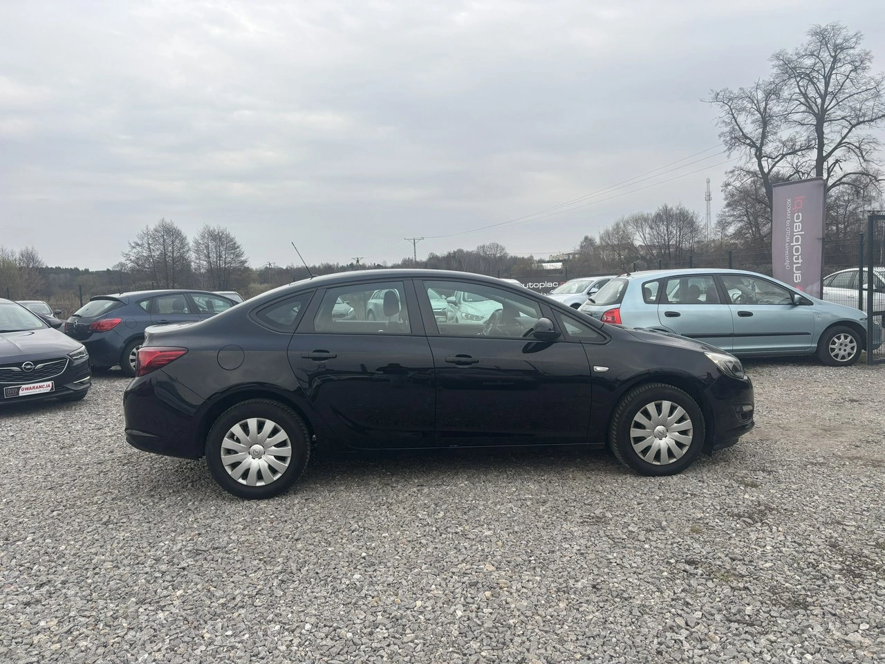 Opel Astra - Zdjęcie 11