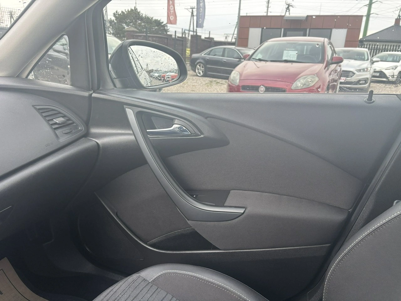 Opel Astra - Zdjęcie 24