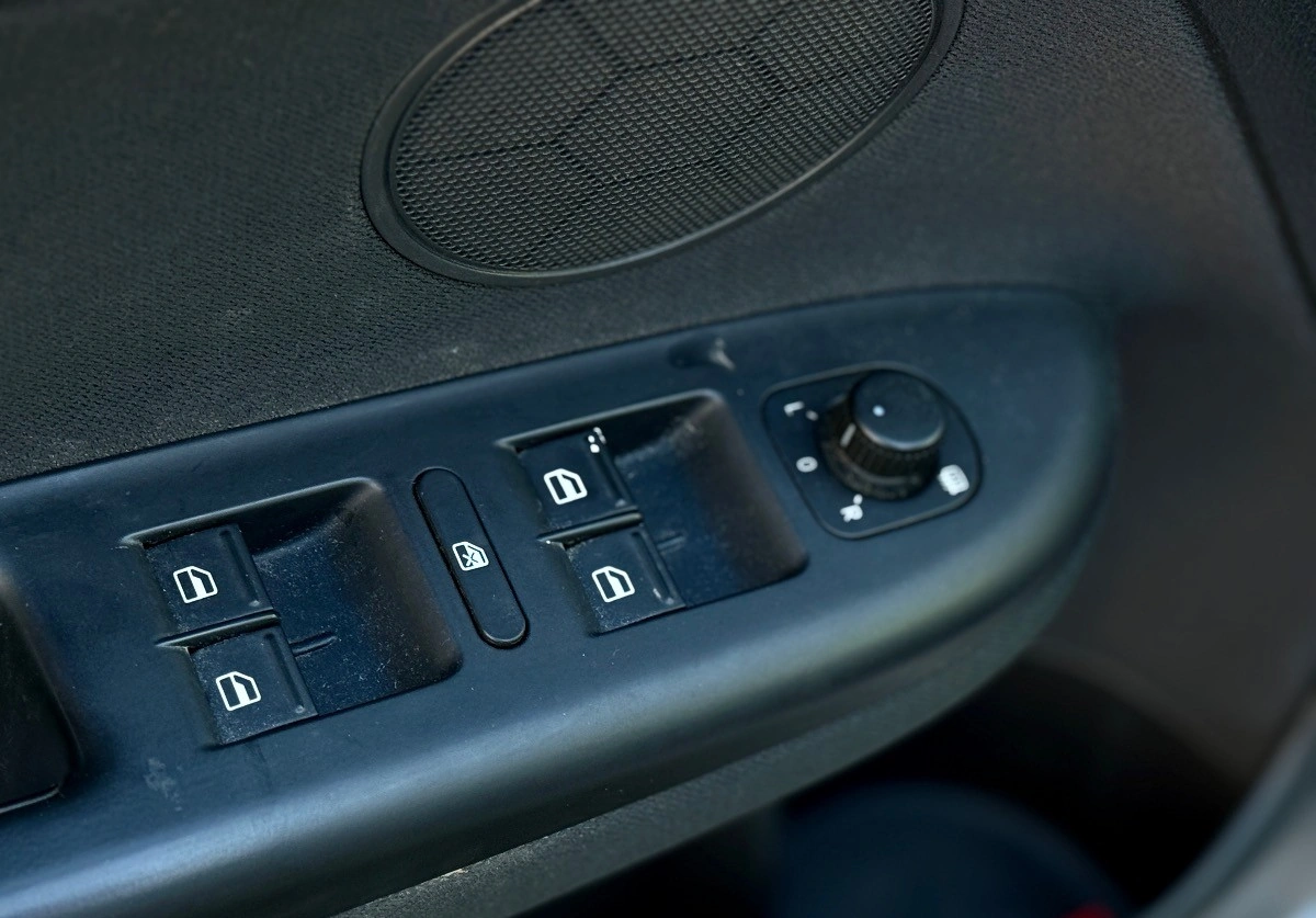 Volkswagen Golf Plus - Zdjęcie 18