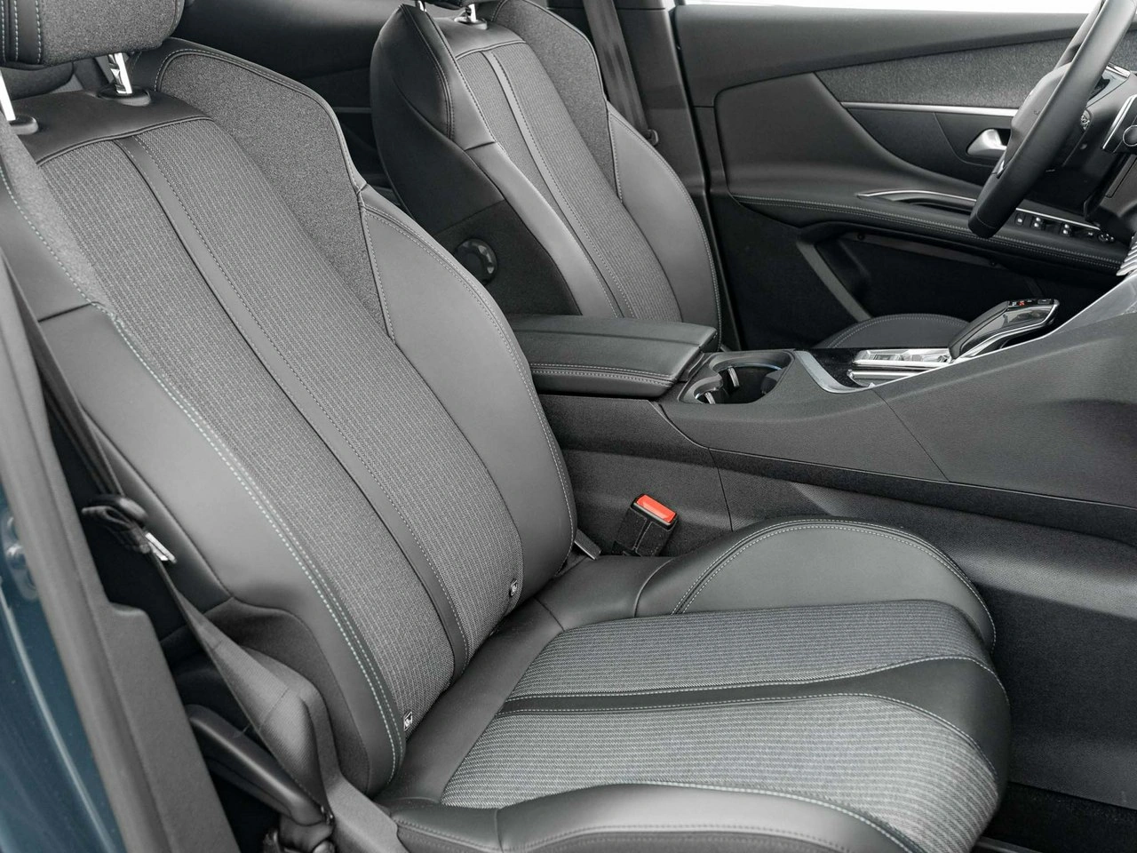 Peugeot 3008 - Zdjęcie 33