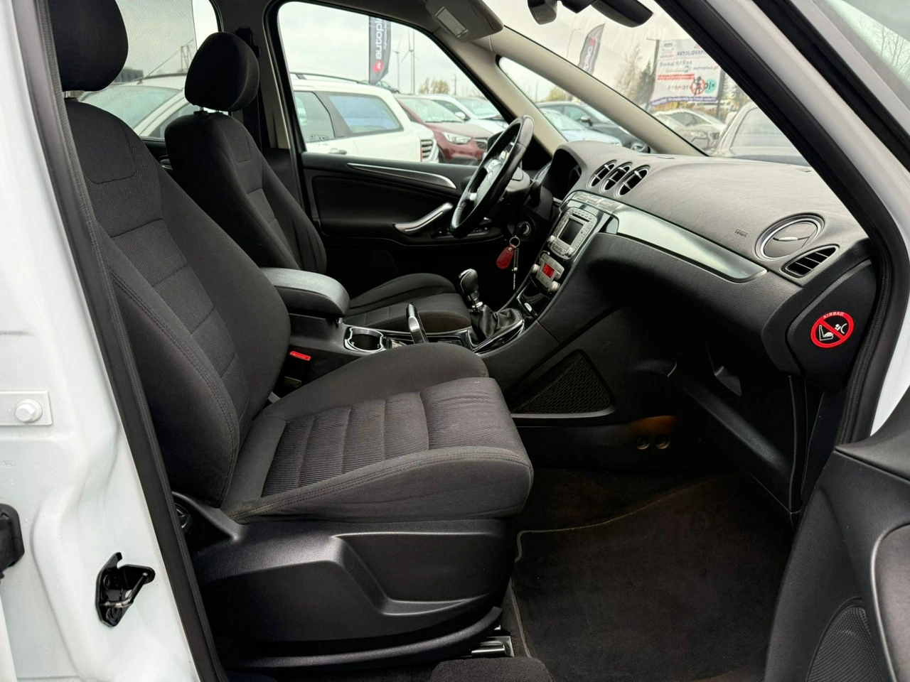 Ford S-Max - Zdjęcie 17