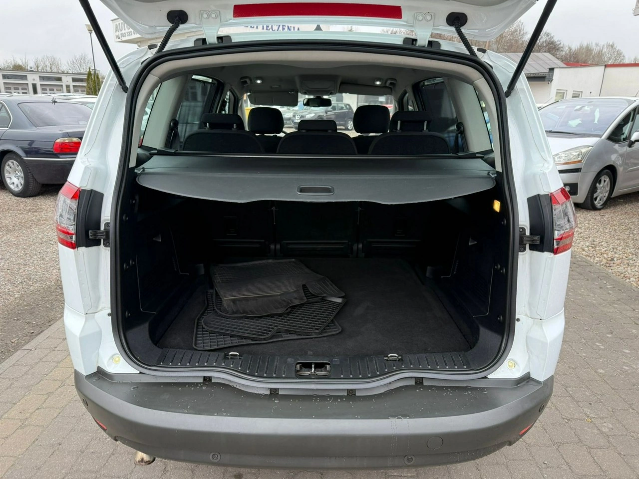 Ford S-Max - Zdjęcie 18