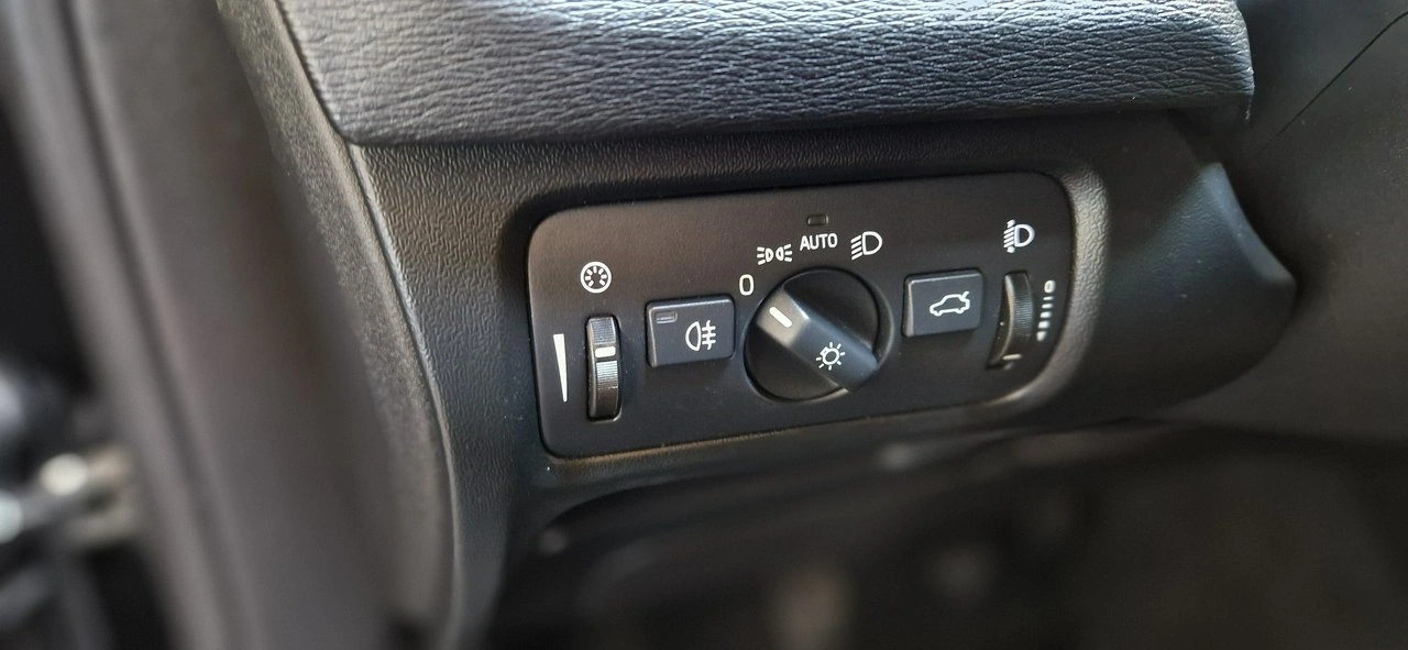 Volvo V40 - Zdjęcie 11