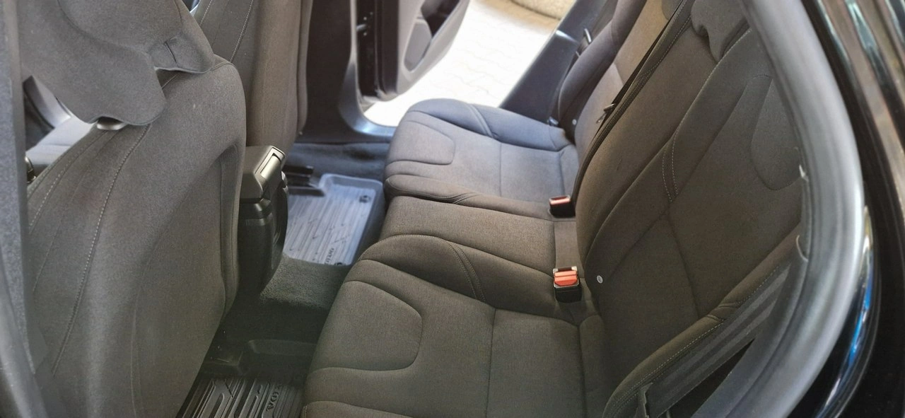 Volvo V40 - Zdjęcie 17