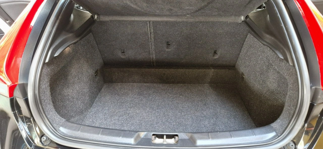 Volvo V40 - Zdjęcie 18