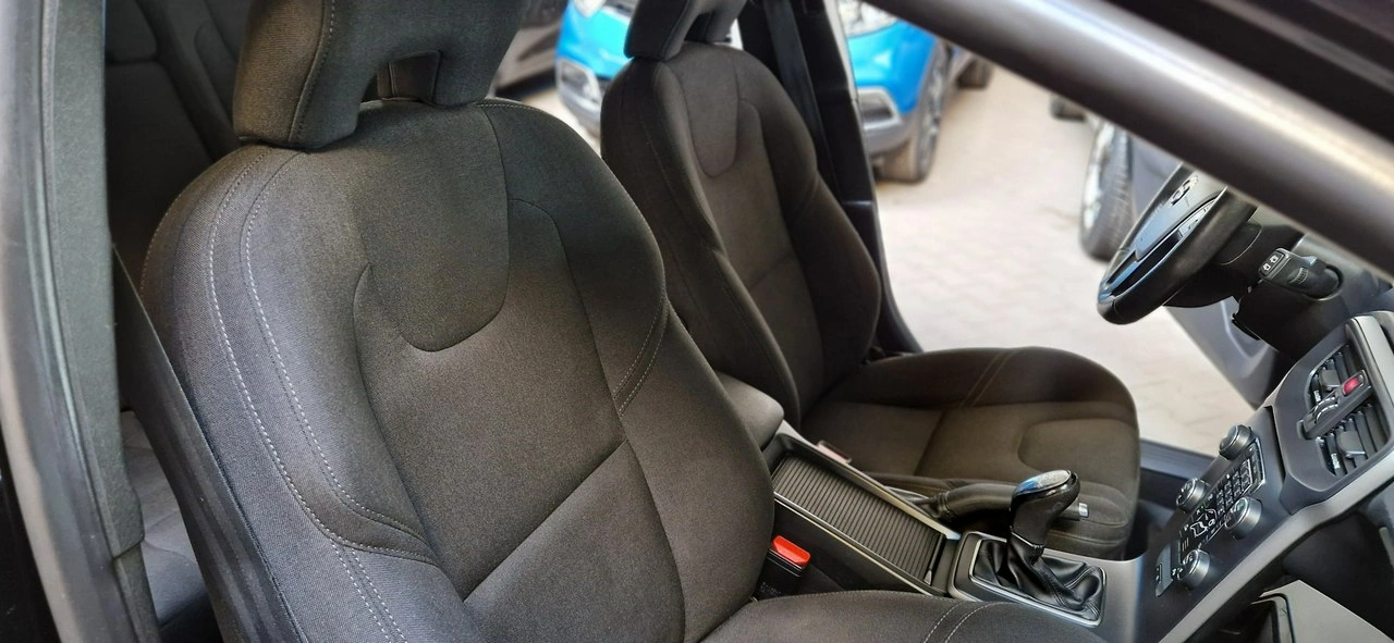 Volvo V40 - Zdjęcie 21