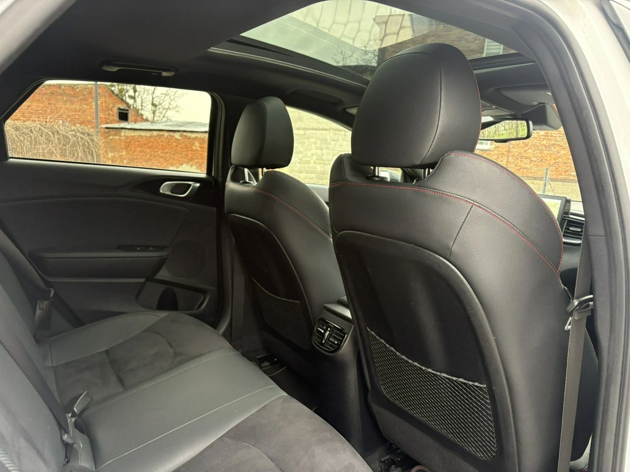 Kia Pro Cee'd - Zdjęcie 10