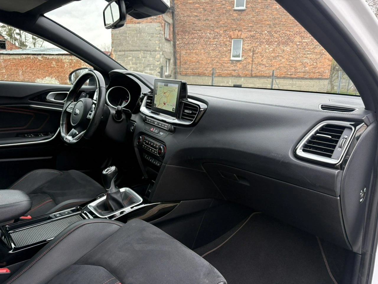 Kia Pro Cee'd - Zdjęcie 11