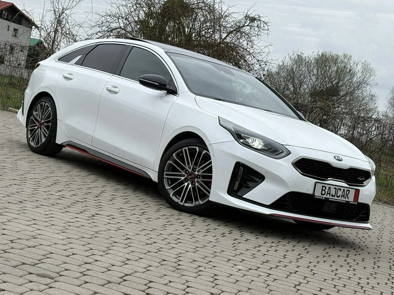 Kia Pro Cee'd - Zdjęcie 1