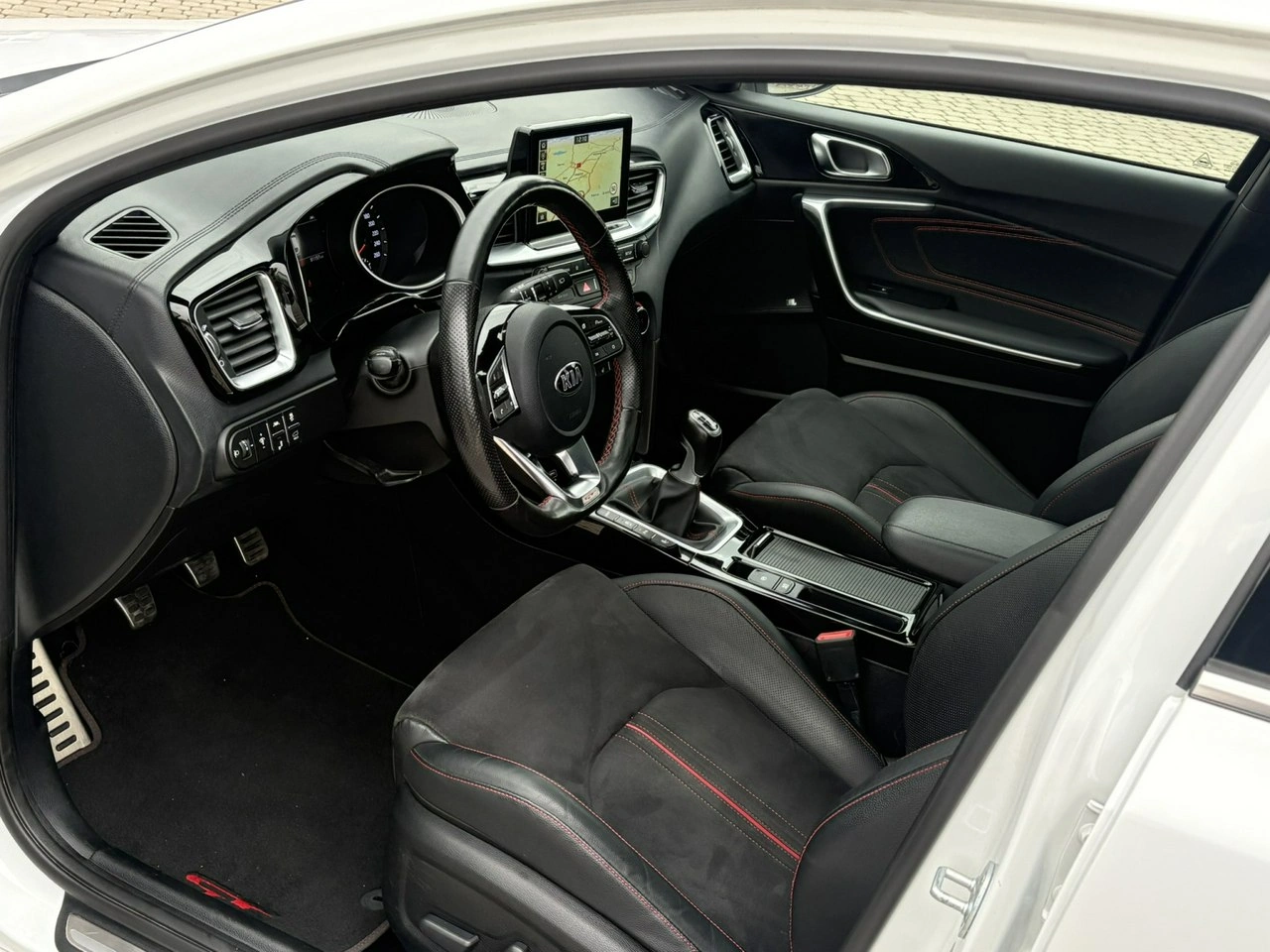 Kia Pro Cee'd - Zdjęcie 8