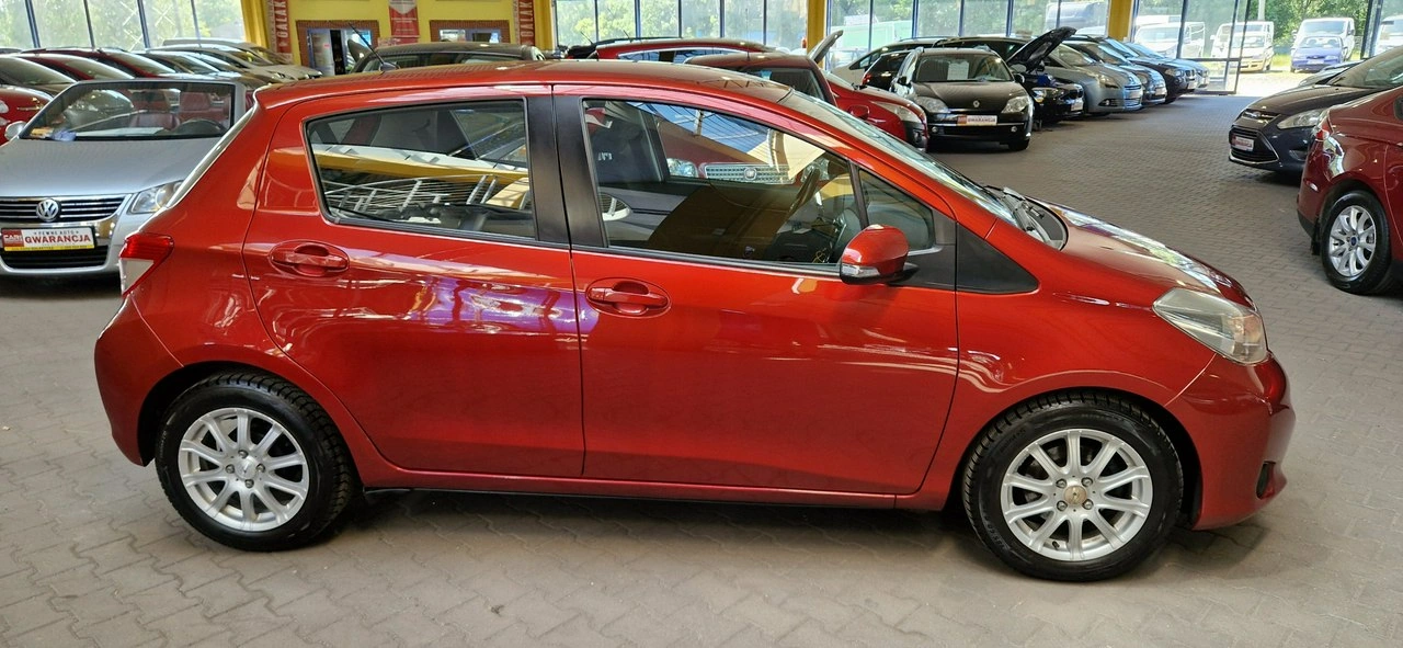 Toyota Yaris - Zdjęcie 9